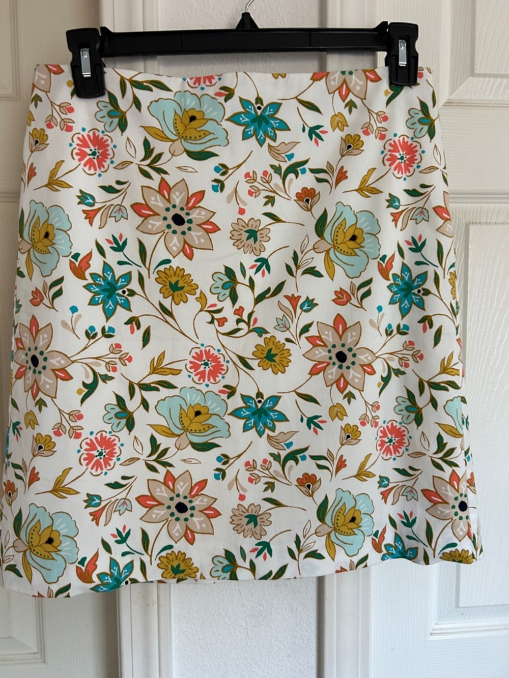 NWT Floral lined Ann Taylor Skirt